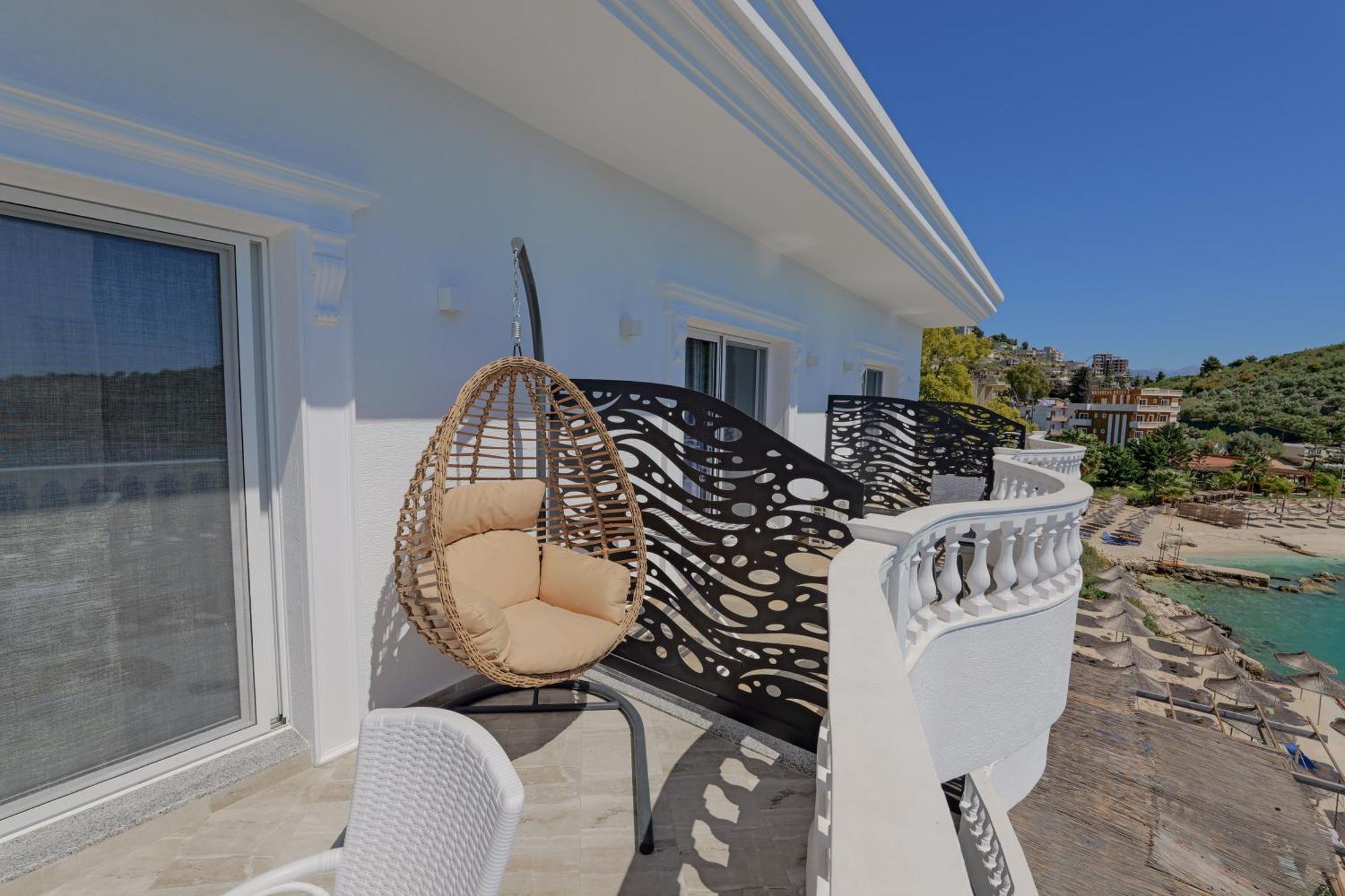 Juna 4* Sarande